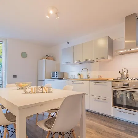 The Apple House * 瓦伦纳